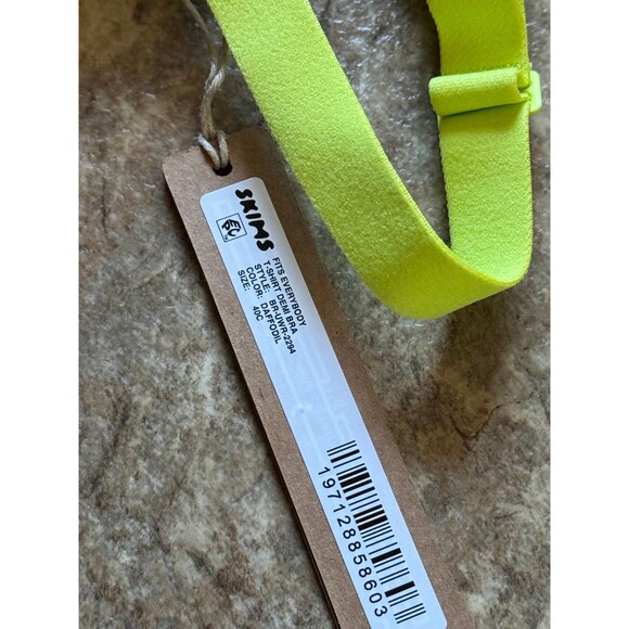 Skims Fits Everybody T-shirt Demi Bra Daffodil 40C - Picture 11 of 11